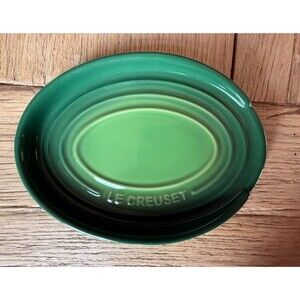 Le Creuset Stoneware Oval Spoon Rest Bamboo Green NEW